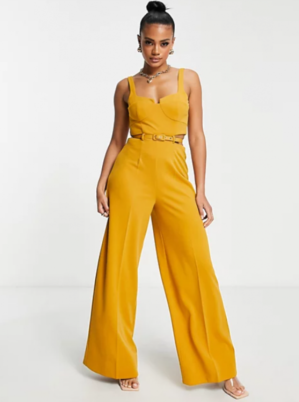 Jumpsuit dengan sabuk pinggang